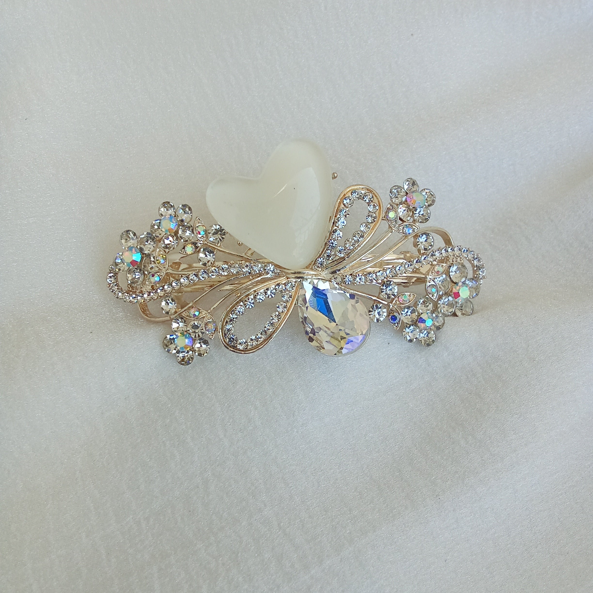 Vintage-Style Gold-Tone Floral Barrette with White Heart & Crystal Accents - Hair Clip