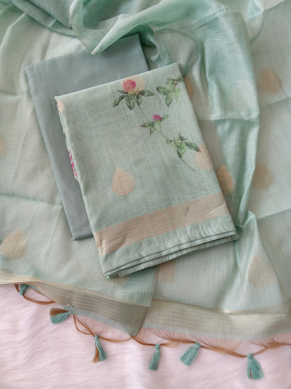 Green Jamdani Silk Floral Printed Unstitched Salwar Kameez Suit